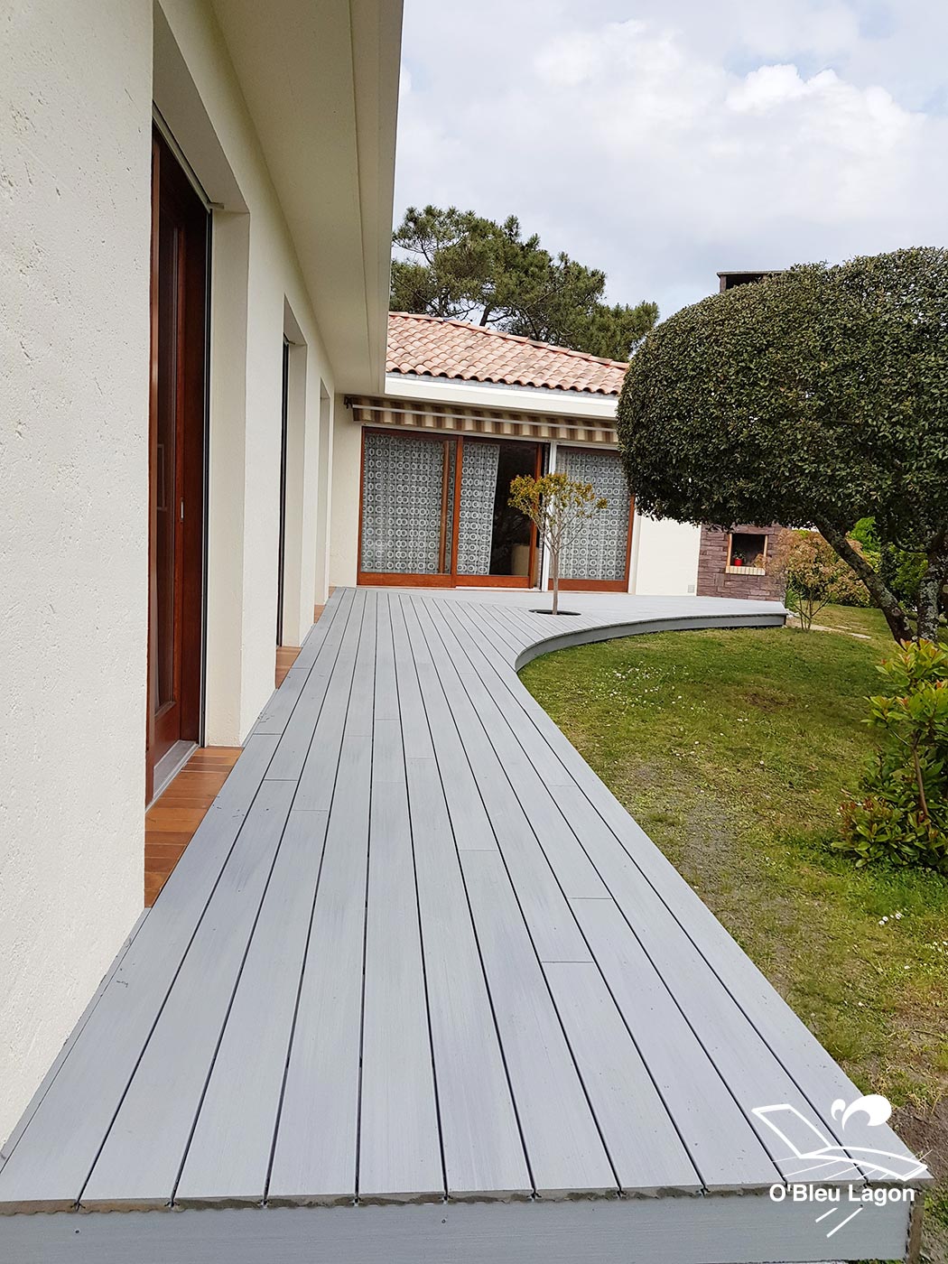 conception terrasse bois derive composite avec courbe vendee