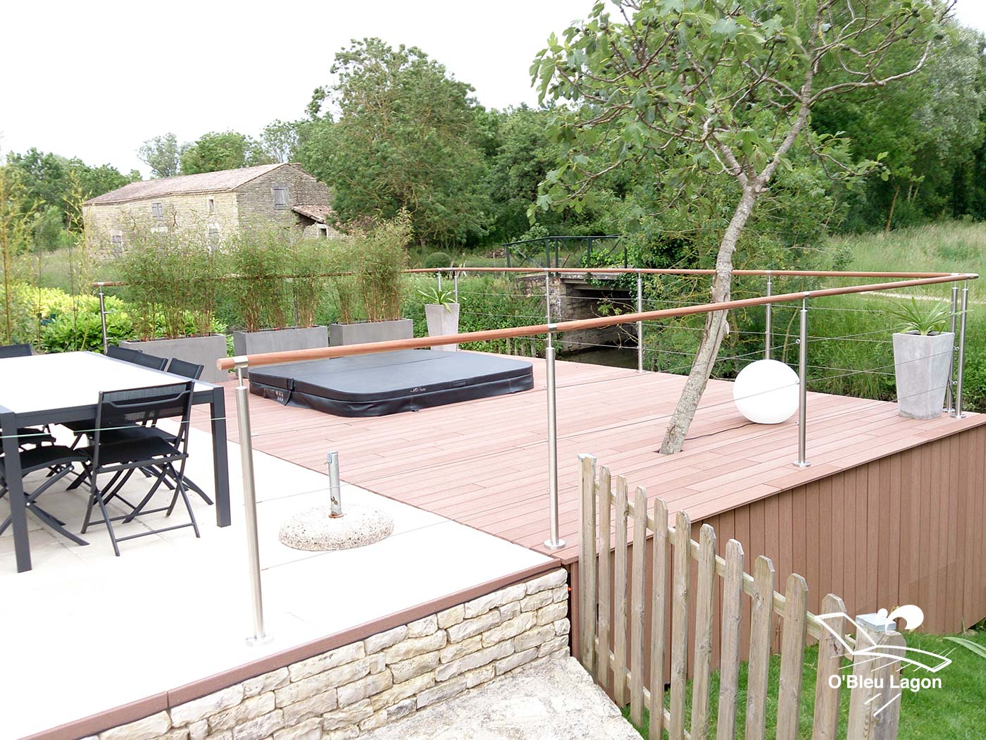 conception terrasse composite avec spa vendee